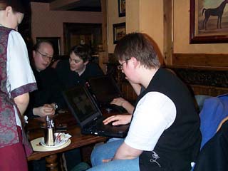 hh19990507 Photo 03